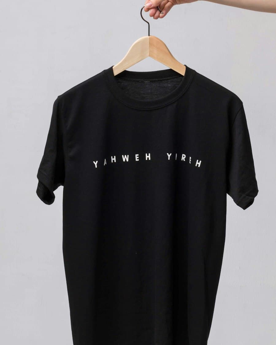 Minimal Logo Black Tee